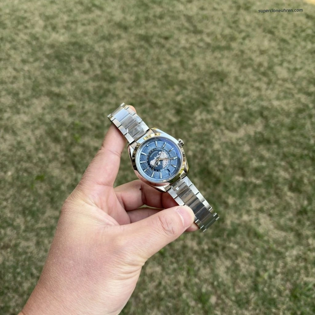 Super Clone Omega Seamaster Aqua Terra Worldtimer 220.10.43.22.03.002 Eisblaues Zifferblatt 43mm