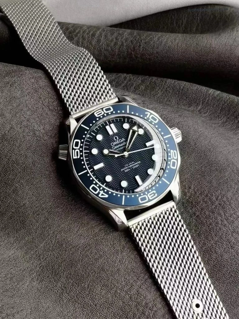 Premium Replica Uhr Omega Seamaster 210.30.42.20.03.002 blaues Zifferblatt Edelstahl 42mm