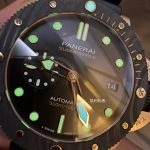 Super Clone Panerai Submersible PAM01070 Roségold mit Carbon-Lünette 44 mm