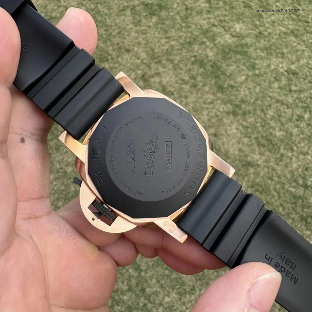 Super Clone Panerai Submersible PAM01070 Roségold mit Carbon-Lünette 44 mm