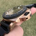 Super Clone Panerai Submersible PAM01070 Roségold mit Carbon-Lünette 44 mm