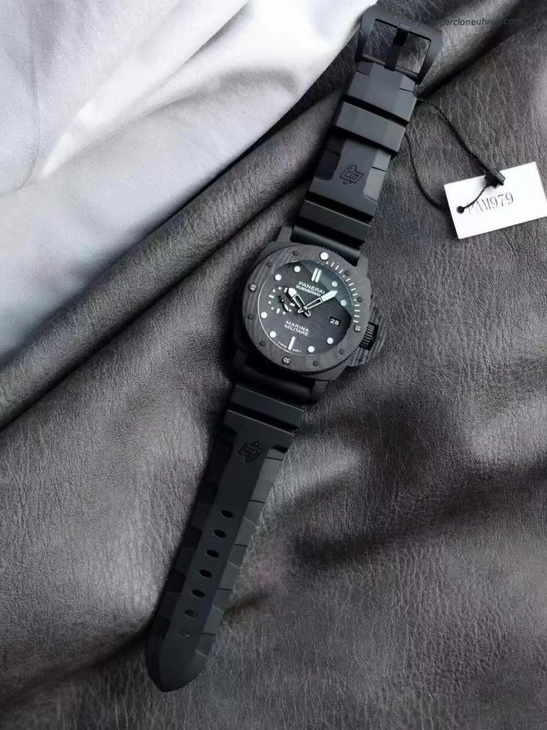 Premium Replica Uhr Panerai Submersible PAM00979 Carbon-Keramik 47mm