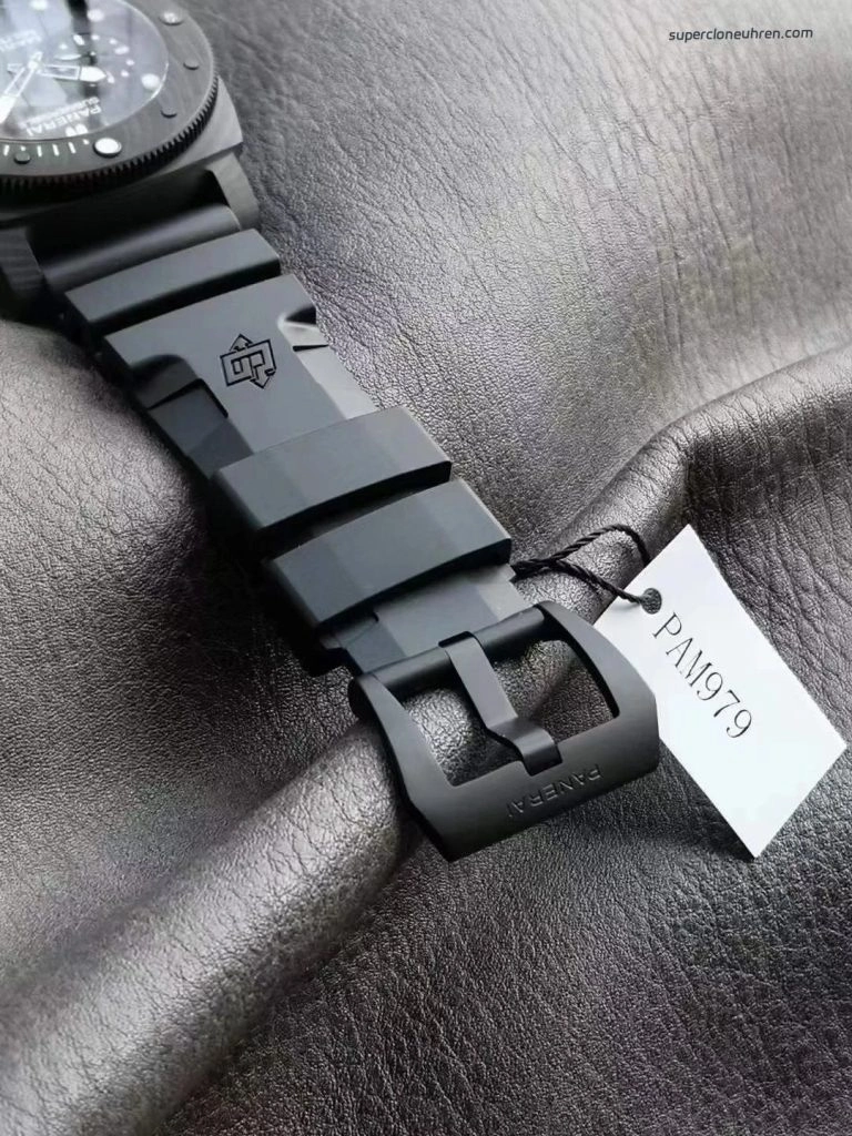 Premium Replica Uhr Panerai Submersible PAM00979 Carbon-Keramik 47mm