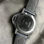 Premium Replica Uhr Panerai Luminor PAM01664 aus Carbon mit tiefblauem Lederband 44mm