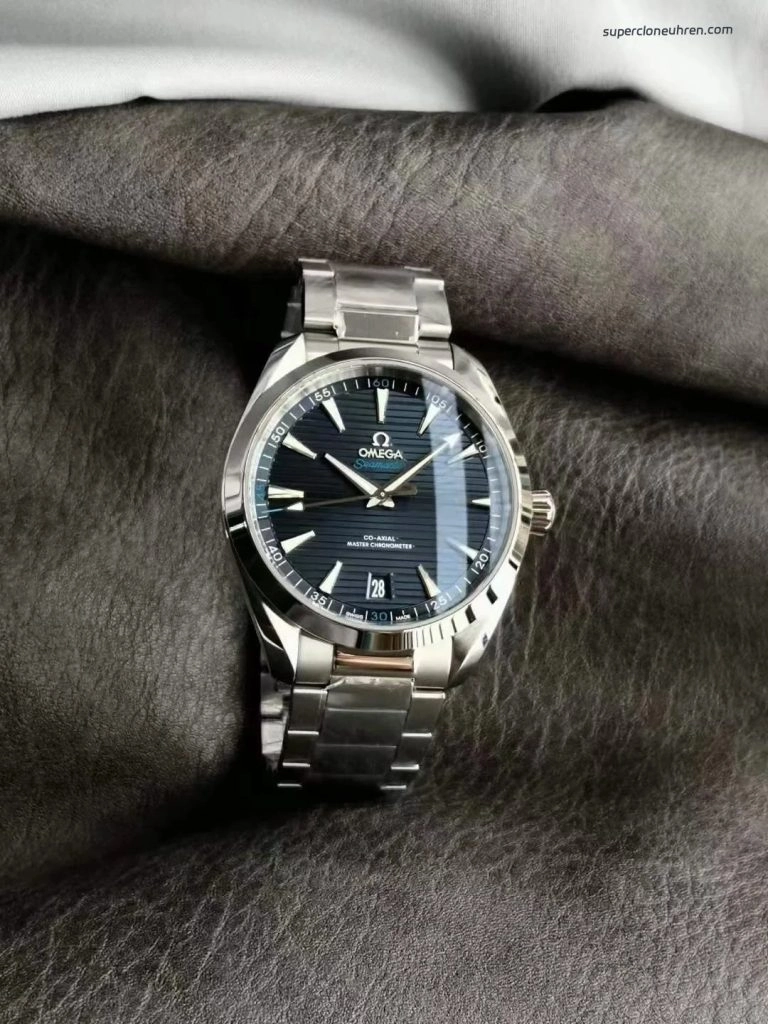 Premium Replica Uhr Omega Seamaster 220.10.41.21.03.001 blaues Teak-Zifferblatt 41mm