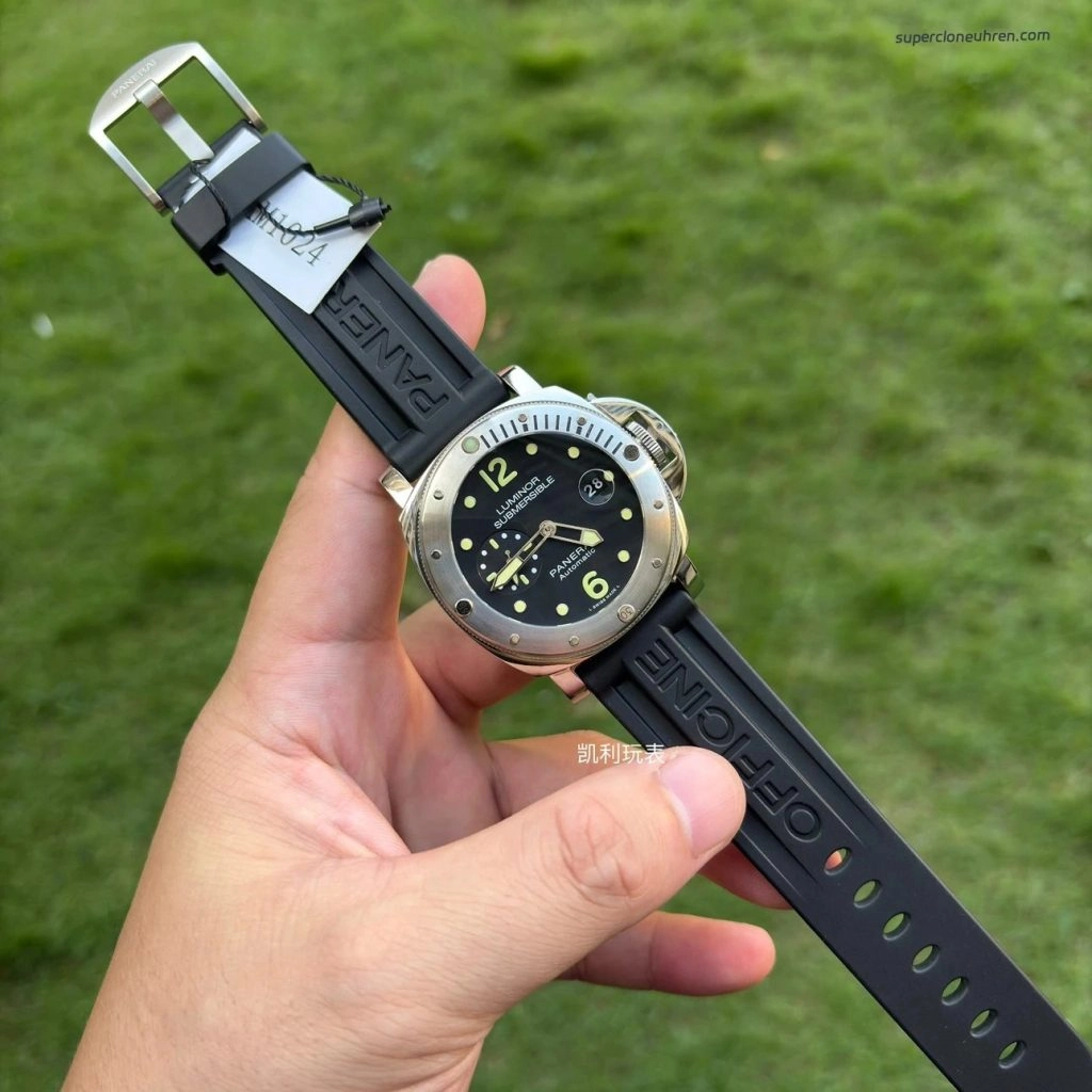 Premium Replica Uhr Panerai Submersible PAM01024 mattes Edelstahlgehäuse 44mm