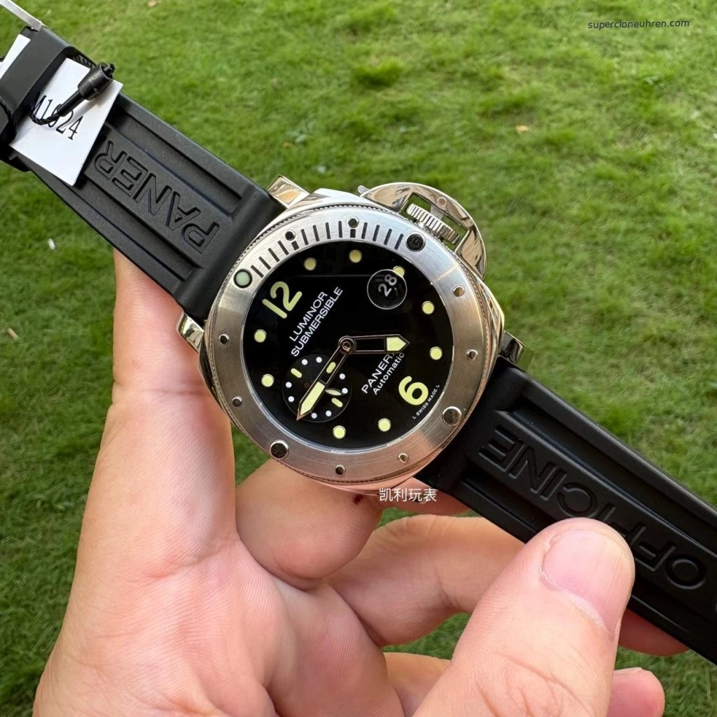 Premium Replica Uhr Panerai Submersible PAM01024 mattes Edelstahlgehäuse 44mm