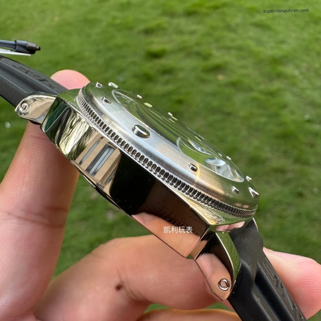Premium Replica Uhr Panerai Submersible PAM01024 mattes Edelstahlgehäuse 44mm