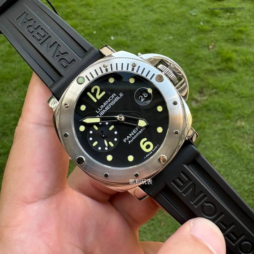 Premium Replica Uhr Panerai Submersible PAM01024 mattes Edelstahlgehäuse 44mm