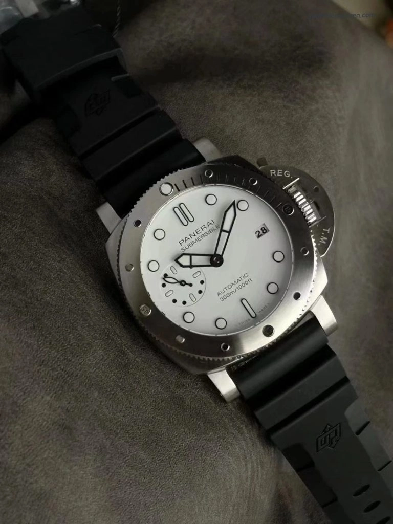 Premium Replica Uhr Panerai Submersible PAM02223 aus mattiertem Edelstahl 42 mm