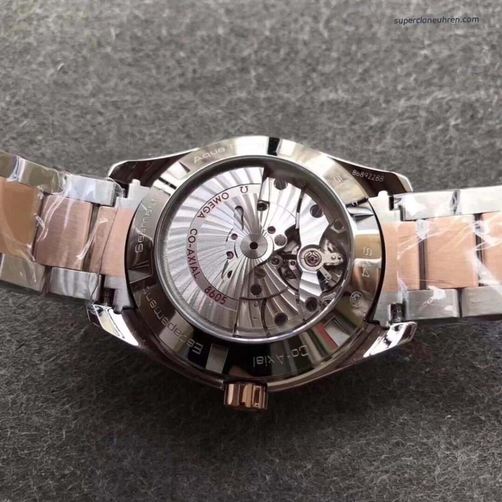 Premium Replica Uhr Omega Seamaster 231.20.43.22.06.003 Bicolor Edelstahl Roségold 43mm