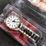 Premium Replica Uhr Omega Seamaster 231.10.42.21.02.005 silbernes Zifferblatt mit goldfarbenem Sekundenzeiger 41,5 mm