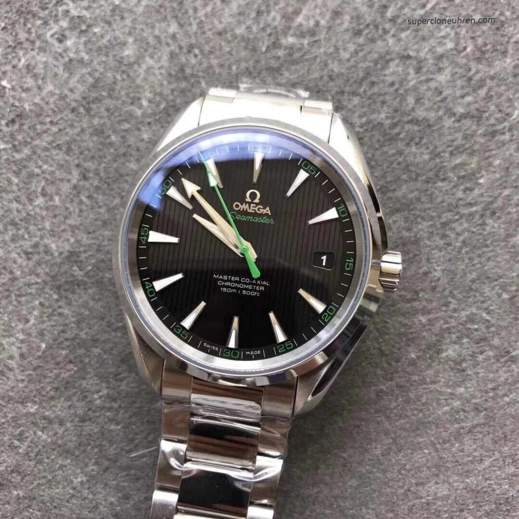 Super Clone Omega Seamaster 231.10.42.21.01.004 schwarzes Zifferblatt mit grünen Akzenten 41,5mm