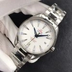 Premium Replica Uhr Omega Seamaster Aqua Terra 231.10.42.21.02.004 weißes Zifferblatt mit goldfarbenem Sekundenzeiger 41,5 mm