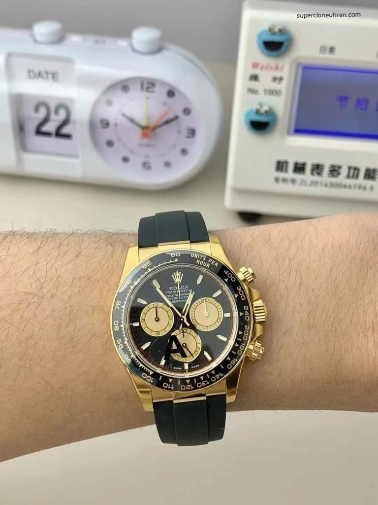Premium Replica Uhr Rolex Daytona 126518LN Goldoptik mit Kautschukband 40mm
