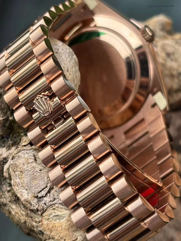 Premium Replica Uhr Rolex Day-Date m228235-0025 Roségold Mintgrün 40mm