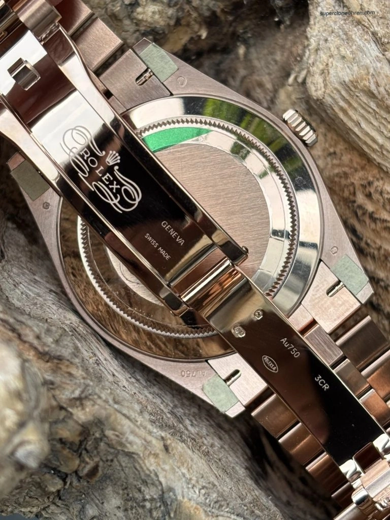 Premium Replica Uhr Rolex Day-Date m228235-0025 Roségold Mintgrün 40mm