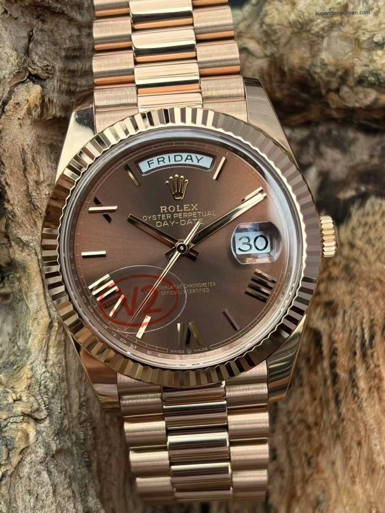 Premium Replica Uhr Rolex Day-Date m228235-0002 Roségold mit braunem Zifferblatt 40mm