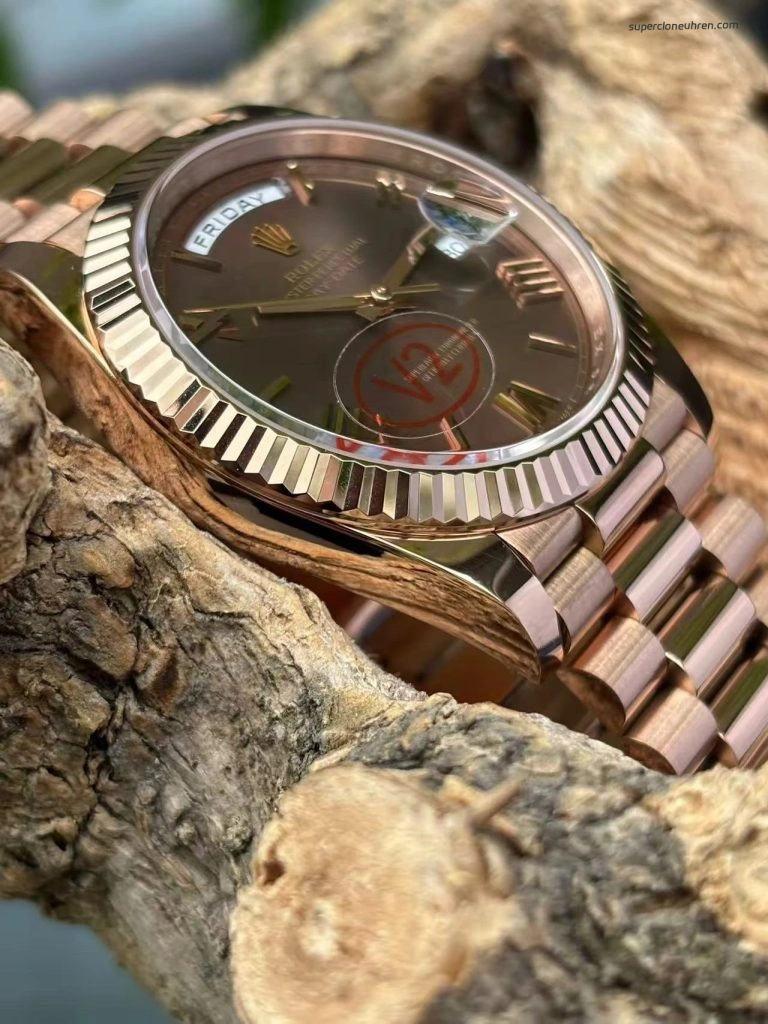 Premium Replica Uhr Rolex Day-Date m228235-0002 Roségold mit braunem Zifferblatt 40mm