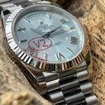 1:1 Super Clone Uhr Rolex Day-Date M228236-0012 eisblaues Zifferblatt mit römischen Ziffern 40mm