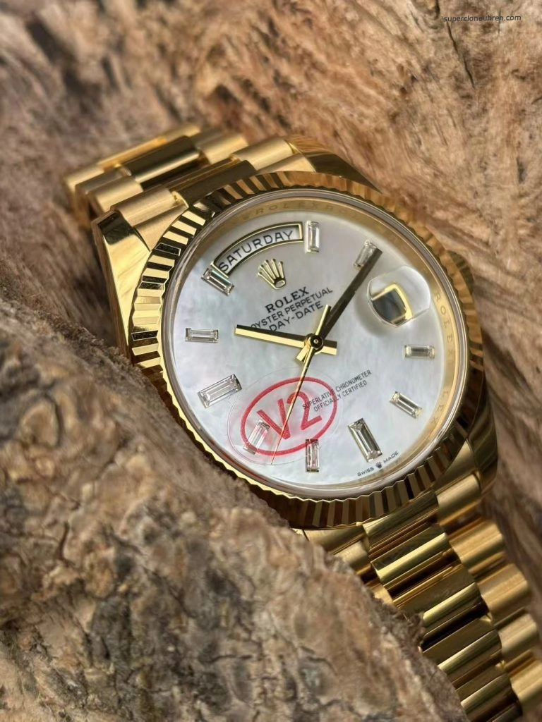 Premium Replica Uhr Rolex Day-Date m228238-0071 mit Perlmuttzifferblatt und Diamantindizes 40mm