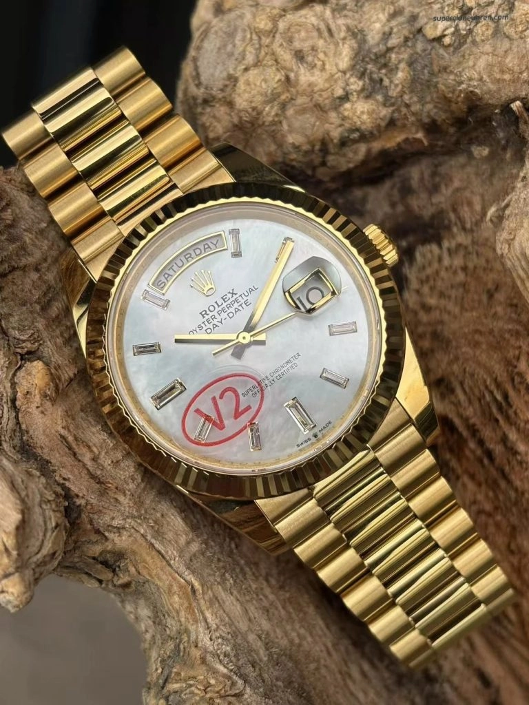 Premium Replica Uhr Rolex Day-Date m228238-0071 mit Perlmuttzifferblatt und Diamantindizes 40mm