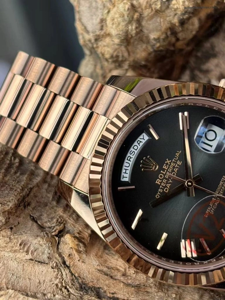 Premium Replica Uhr Rolex Day-Date m228235-0055 Roségold mit grauem Verlaufzifferblatt 40mm