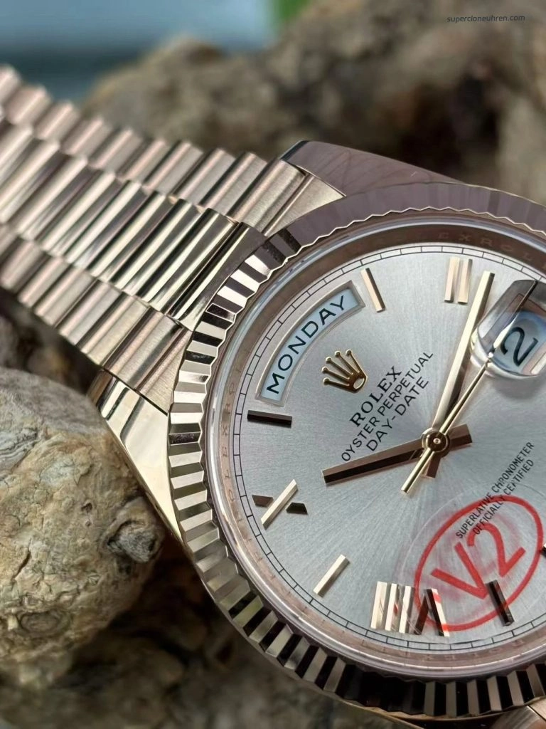 Super Clone Rolex Day-Date m228235-0001 in Roségold mit Champagner-Zifferblatt 40mm