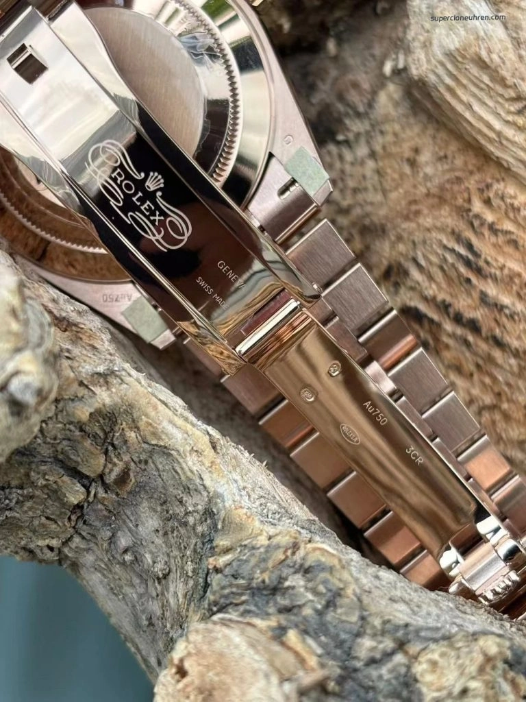 Super Clone Rolex Day-Date m228235-0001 in Roségold mit Champagner-Zifferblatt 40mm