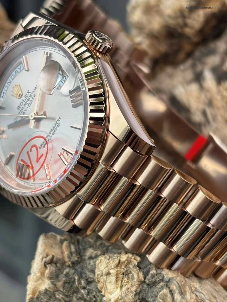 Super Clone Rolex Day-Date m228235-0001 in Roségold mit Champagner-Zifferblatt 40mm