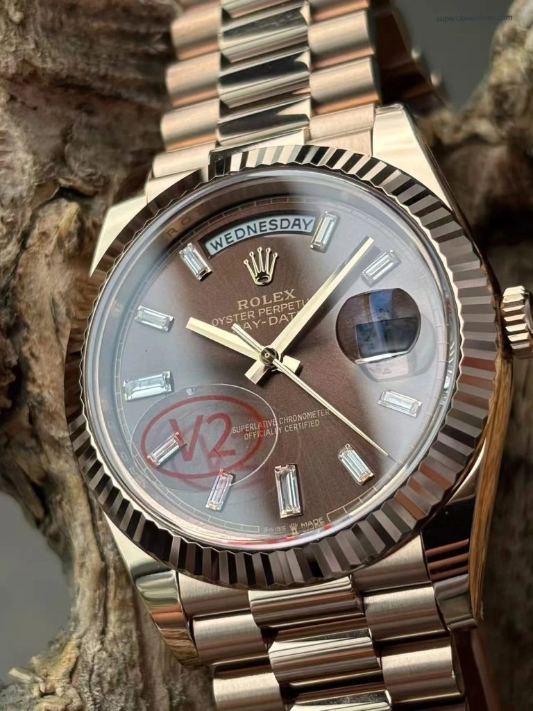 Premium Replica Uhr Rolex Day-Date m228235-0003 Roségold mit schokoladenbraunem Zifferblatt 40mm