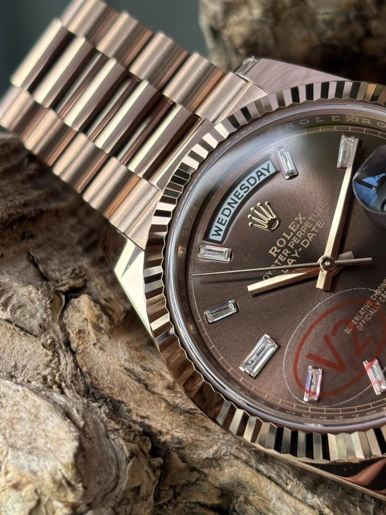 Premium Replica Uhr Rolex Day-Date m228235-0003 Roségold mit schokoladenbraunem Zifferblatt 40mm