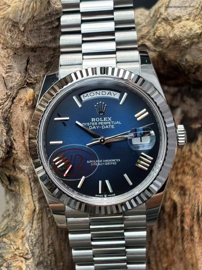 Premium Replica Uhr Rolex Day-Date m228239-0076 mit blauem Farbverlauf-Zifferblatt 40mm