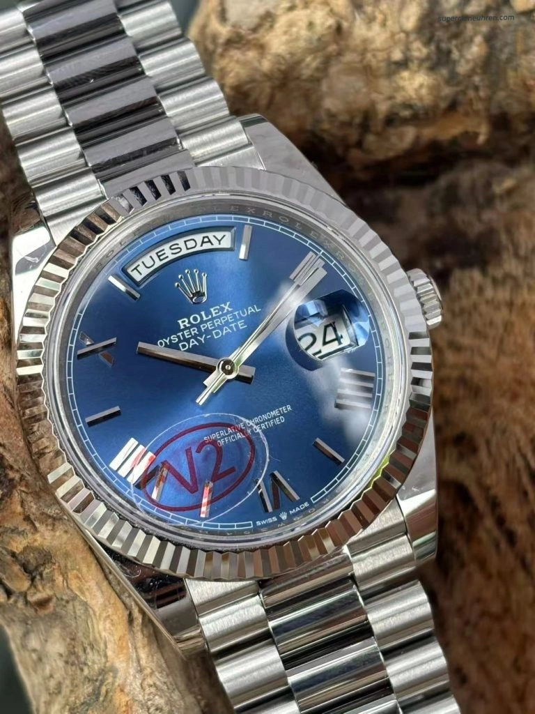 Premium Replica Uhr Rolex Day-Date m228239-0076 mit blauem Farbverlauf-Zifferblatt 40mm