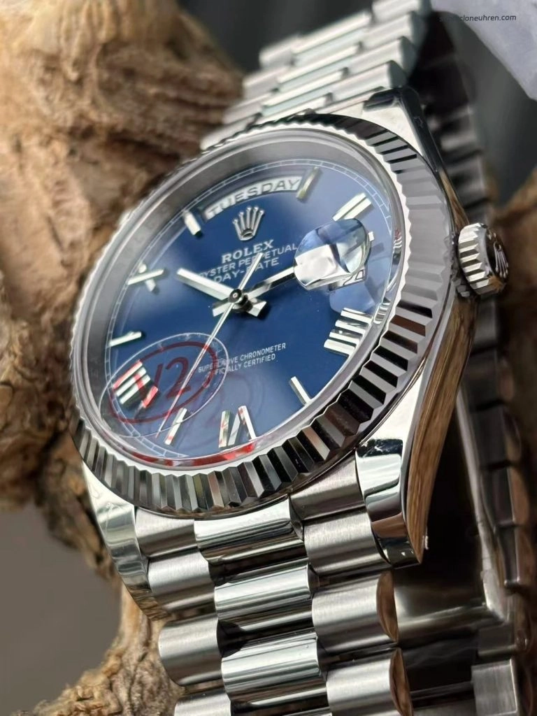 Premium Replica Uhr Rolex Day-Date m228239-0076 mit blauem Farbverlauf-Zifferblatt 40mm