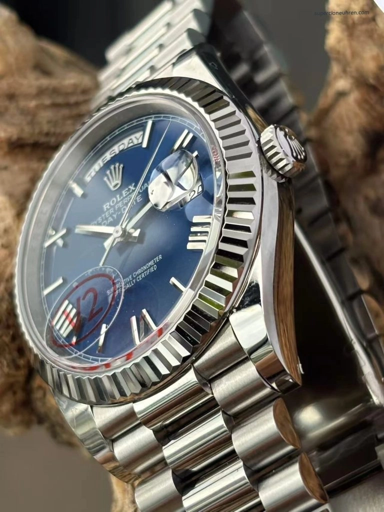 Premium Replica Uhr Rolex Day-Date m228239-0076 mit blauem Farbverlauf-Zifferblatt 40mm