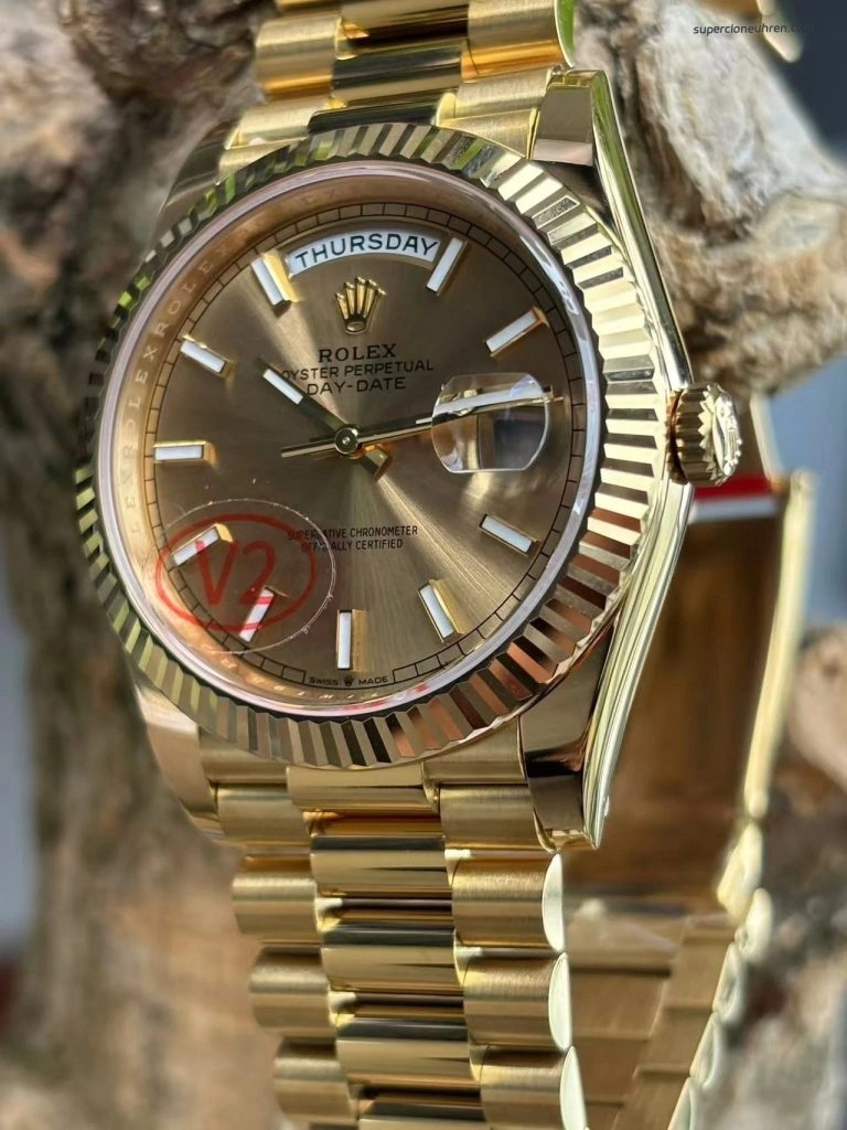 1:1 Super Clone Uhr Rolex Day-Date m228238-0003 Gelbgold mit President-Band 40mm