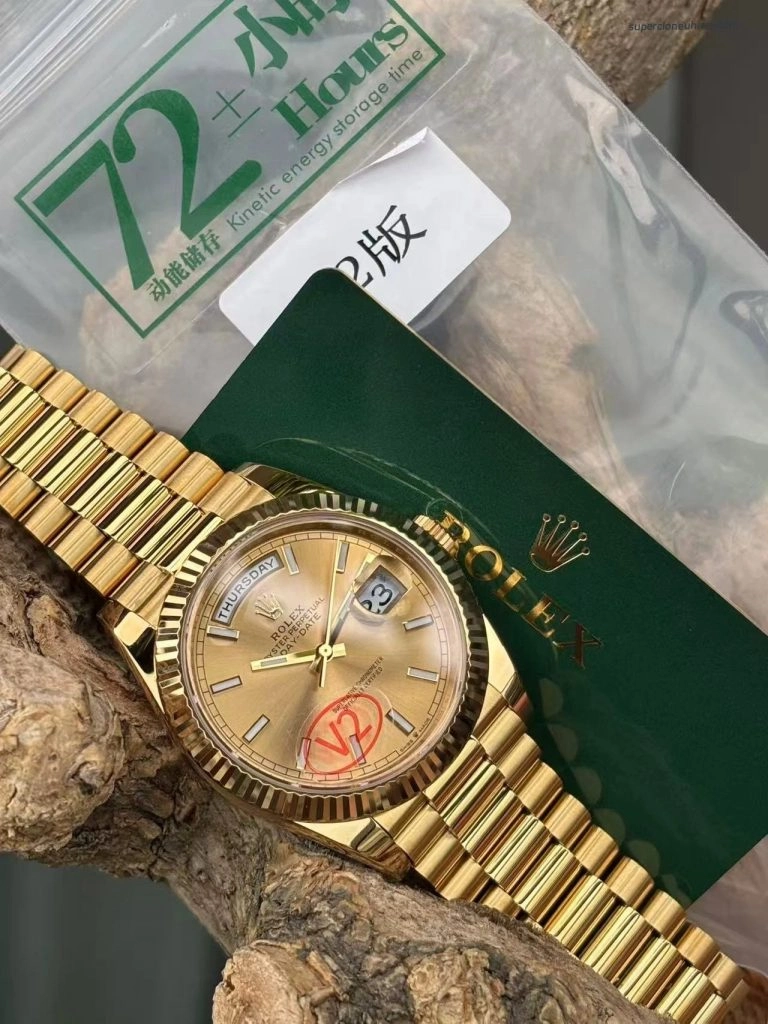 1:1 Super Clone Uhr Rolex Day-Date m228238-0003 Gelbgold mit President-Band 40mm