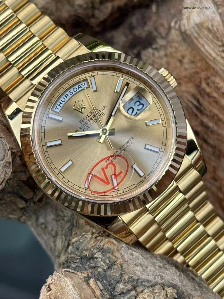 1:1 Super Clone Uhr Rolex Day-Date m228238-0003 Gelbgold mit President-Band 40mm