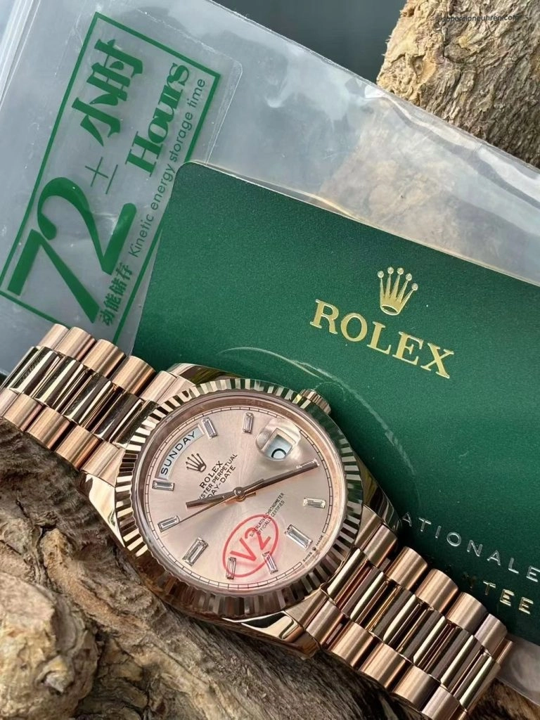 Premium Replica Uhr Rolex Day-Date m228235-0004 in Roségold mit Champagner-Zifferblatt 40mm