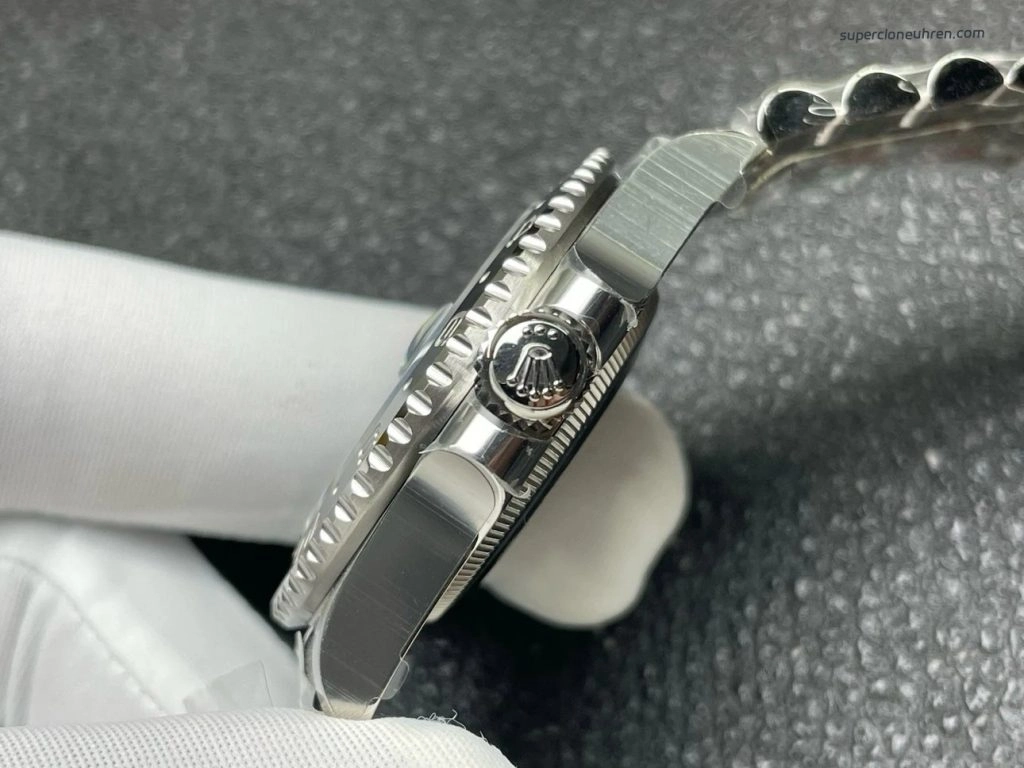 Super Clone Rolex GMT-Master II 126710GRNR-0003 Oystersteel mit schwarzer Lünette 40 mm