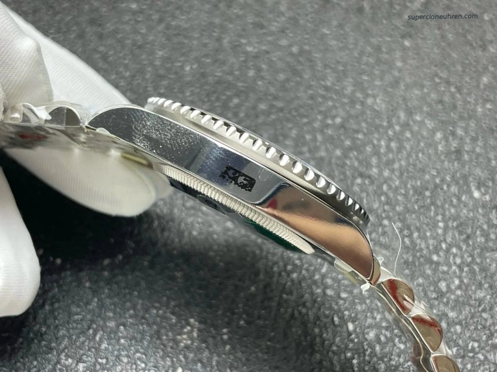 Super Clone Rolex GMT-Master II 126710GRNR-0003 Oystersteel mit schwarzer Lünette 40 mm