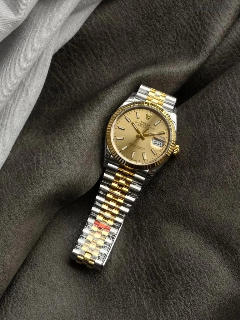 Premium Replica Uhr Rolex Datejust m126233-0015 mit Bicolor-Lünette und Jubilé-Band 36mm