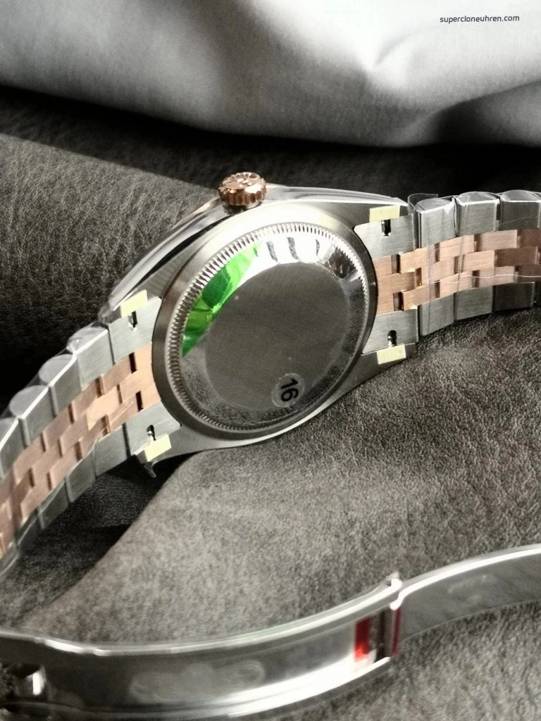 Premium Replica Uhr Rolex Datejust m126231-0013 Bicolor mit geriffelter Lünette 36mm