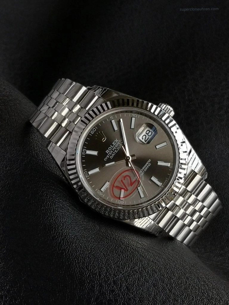 Super Clone Rolex Datejust 126334-0014 mit grauem Zifferblatt und geriffelter Lünette 41mm