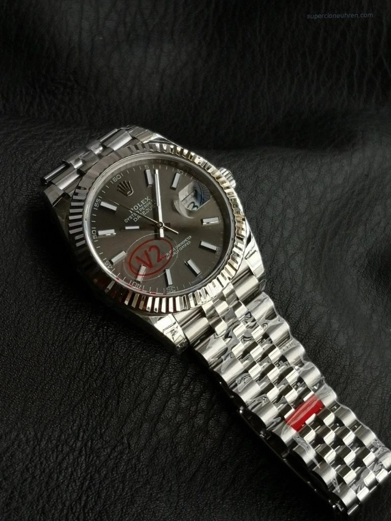 Super Clone Rolex Datejust 126334-0014 mit grauem Zifferblatt und geriffelter Lünette 41mm