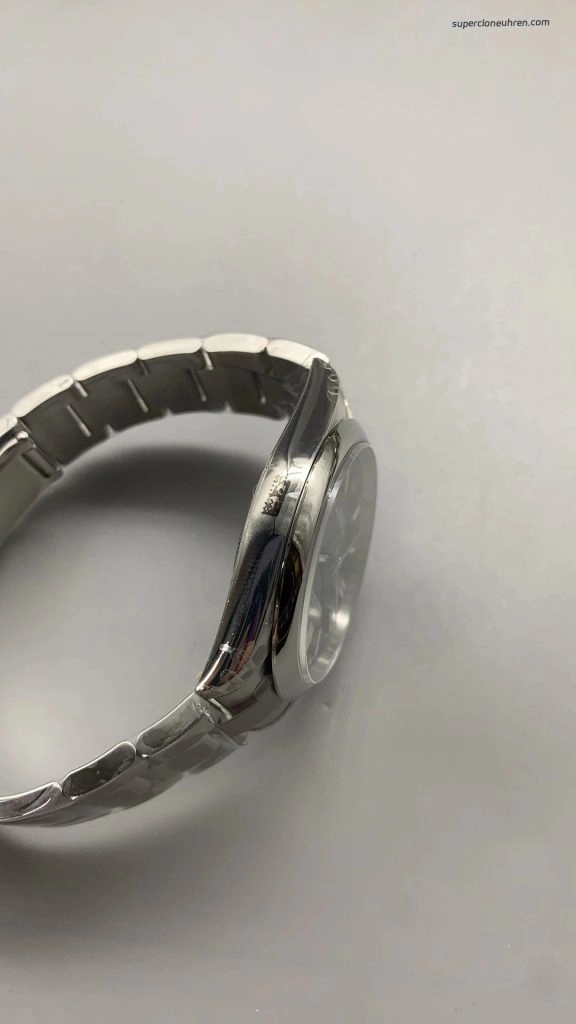 Premium Replica Uhr Rolex Oyster Perpetual 124300 schwarzes Zifferblatt Edelstahlband 41mm