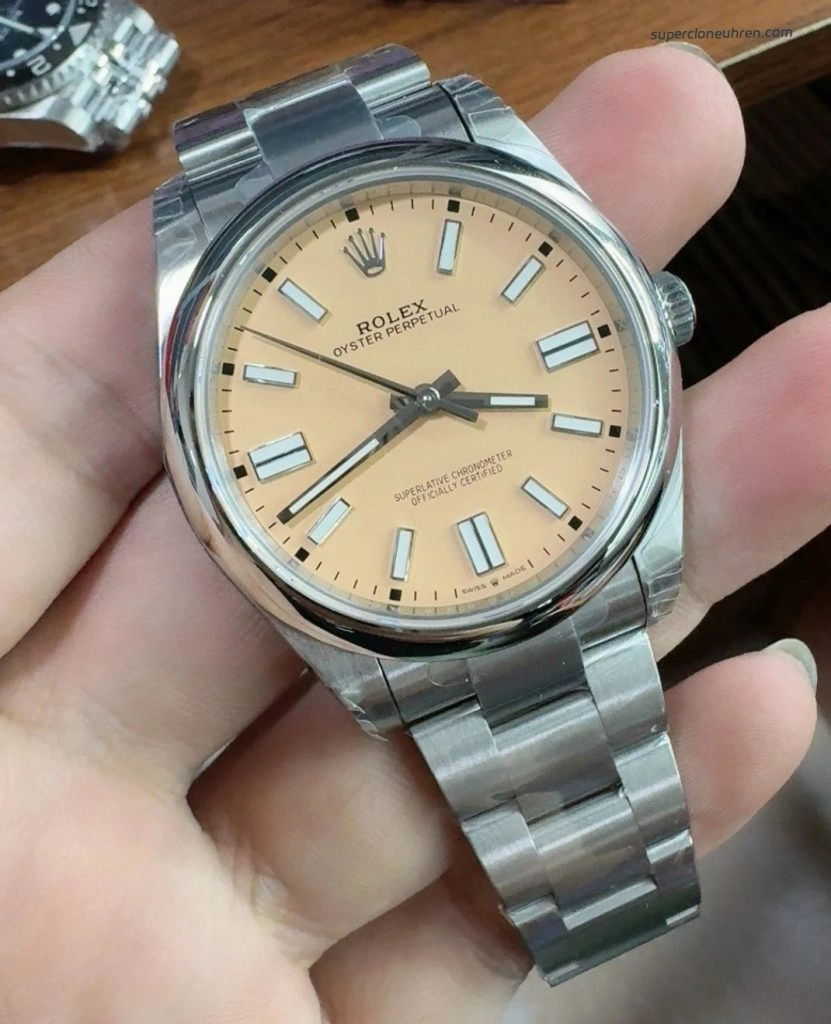 Premium Replica Uhr Rolex Oyster Perpetual 41 m134300-0007 in Sandbeige 41 mm