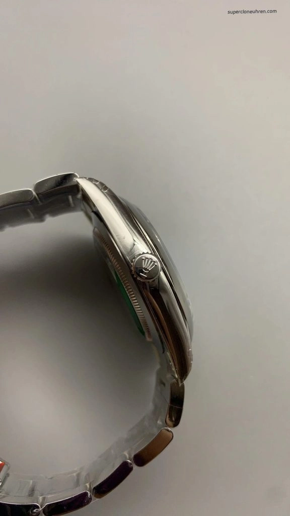Premium Replica Uhr Rolex Oyster Perpetual 124300 mit türkisfarbenem Zifferblatt und Edelstahlband 41 mm