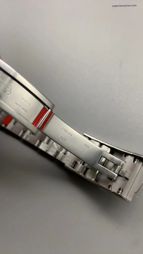 Premium Replica Uhr Rolex Oyster Perpetual 41 M134300-0006 mit grünem Zifferblatt 41mm